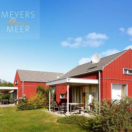 Holiday home Schwedenrotes 
